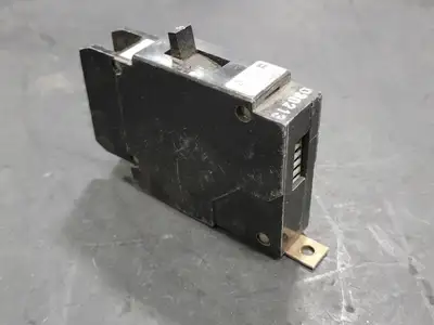 Used EATON CUTLER-HAMMER GBH1015 Switchgears British Columbia CA | Lenmark #244482