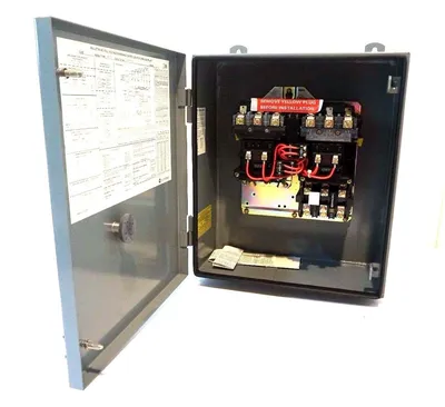 NEW ALLEN BRADLEY 505-BJD ENCLOSED REVERSING CONTROLLER WITH RELAYS SER.C 505BJD