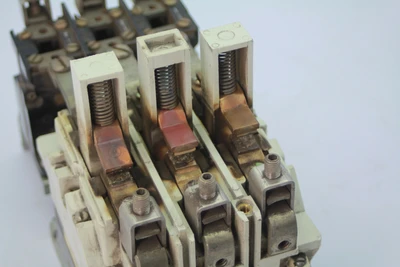 Used Cutler-Hammer A200M3CAC Motor Controllers California US | Davliegogo LLC #1705506