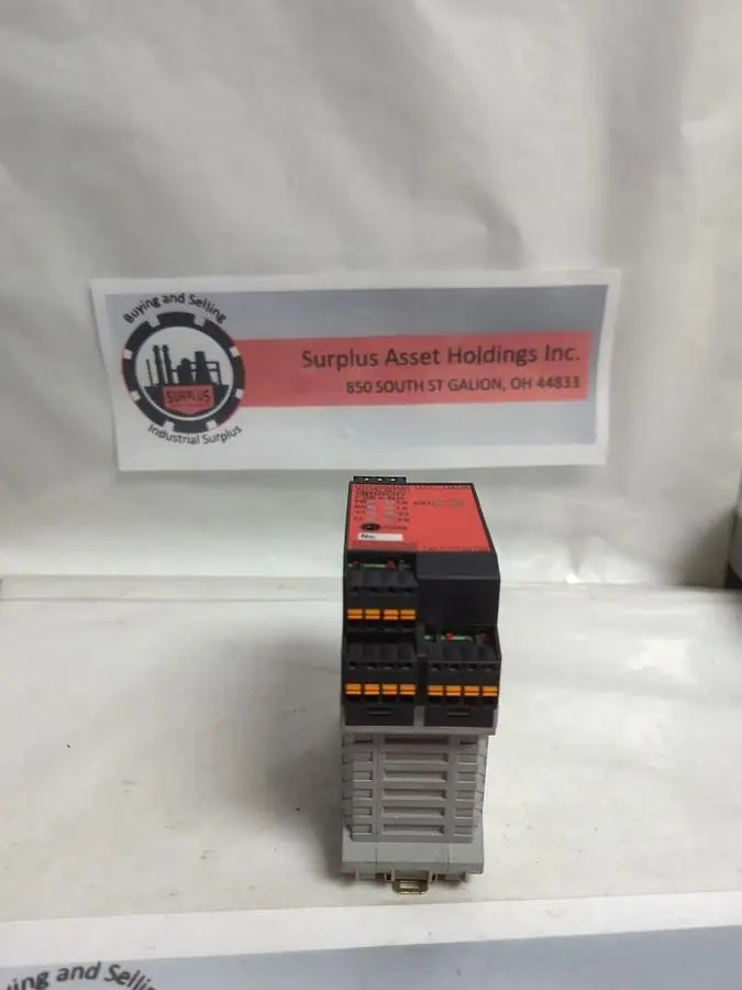 USED OMRON F3SX-NR