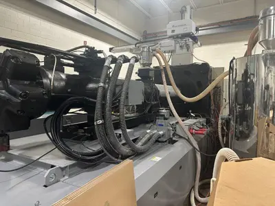 2015 NISSEI FVX860III-600L Injection Molding Horizontal/Vertical | Machinery Network (2)