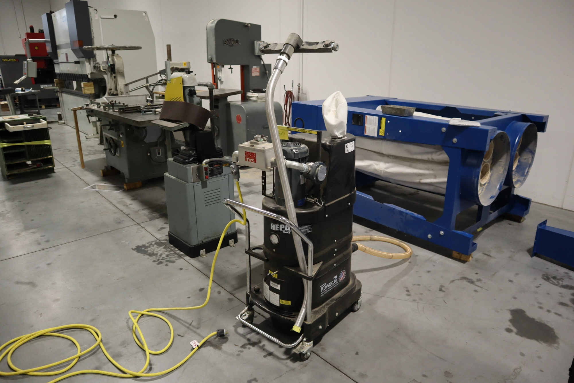Used RUWAC INDUSTRIAL VACUUM SOLUTIONS RUWAC DS1000-EX HEPA Vacuum Cleaners Minnesota US | Machinesused.com #1294059