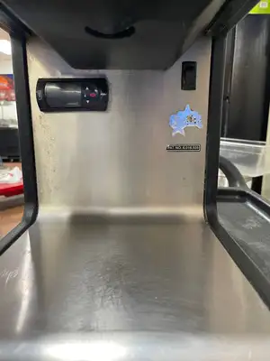 Used JS Used Star Commercial Heated Single Condiment Dispenser Cheese Chili Concessions 120V - JS Beverage Dispensers Illinois US | Falcon Restaurant Supply #1376436