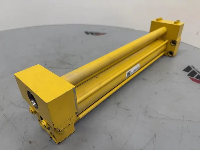 Used PARKER 01.50 CJJC2HTS23M 15.875 Cylinders Michigan US | Ideal Machinery #696679