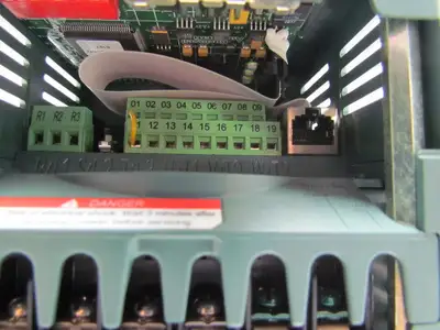Reliance Electric 6MDDH-2P3202 AC Drive 0.75KW/1Hp 380-480VAC MD65 w/Heatsink