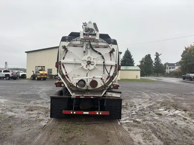 2011 SUPER PRODUCTS MUDDOG 1600 Hydro Excavator | VacSource (3)