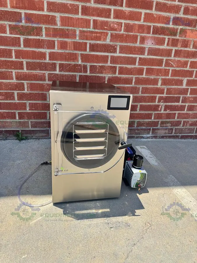 USED HARVEST RIGHT HRFDM BENCHTOP FREEZE DRYER / LYOPHILIZER W/ PUMP 3/4 HP