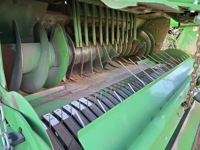 USED 2016 JOHN DEERE L340