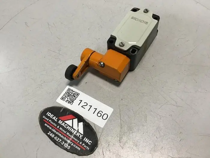 USED SIEMENS 3SE3 120-1GW-Z
