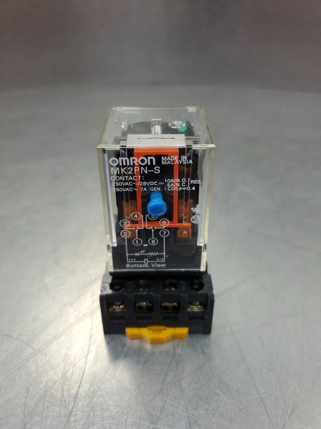 Omron MK2PN-S Cube Relay, Coil: 120VAC, Rating: 250VAC 28VDC 10A. 4E-35