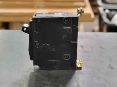 USED SQUARE D QOB130