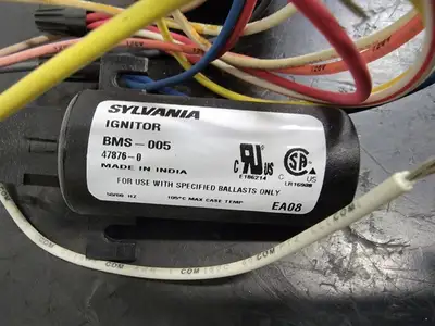 USED SYLVANIA LU250/TRI
