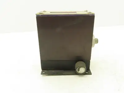 Universal Flow Monitors GM1DCR8 Flowstream 100 SCFH @ 14.7 PSTA 70F 35SH Alarm
