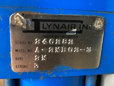 Used LYNAIR A-2-1/4B02-3 Cylinders | Surplus Asset Holdings #1206759