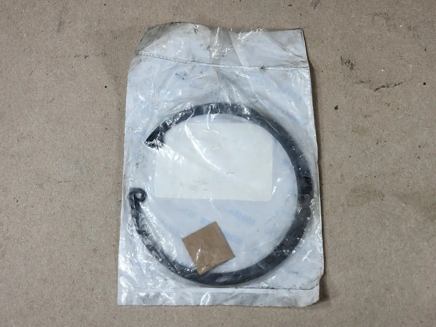 NEW KOMATSU 04065-01104