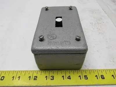 Appleton 3/4" Unilet Type FSE Gang Enclosure Switch Box  W/ Cover