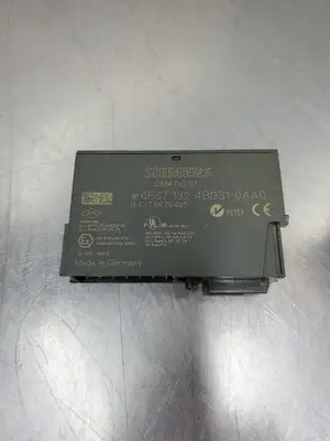 USED Siemens 6ES7132-4BD31-0AA0 Simatic S7 Output Module