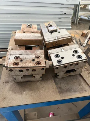 2011 MAKINO PS95 CNC Machining Center | ListingHippo (52)