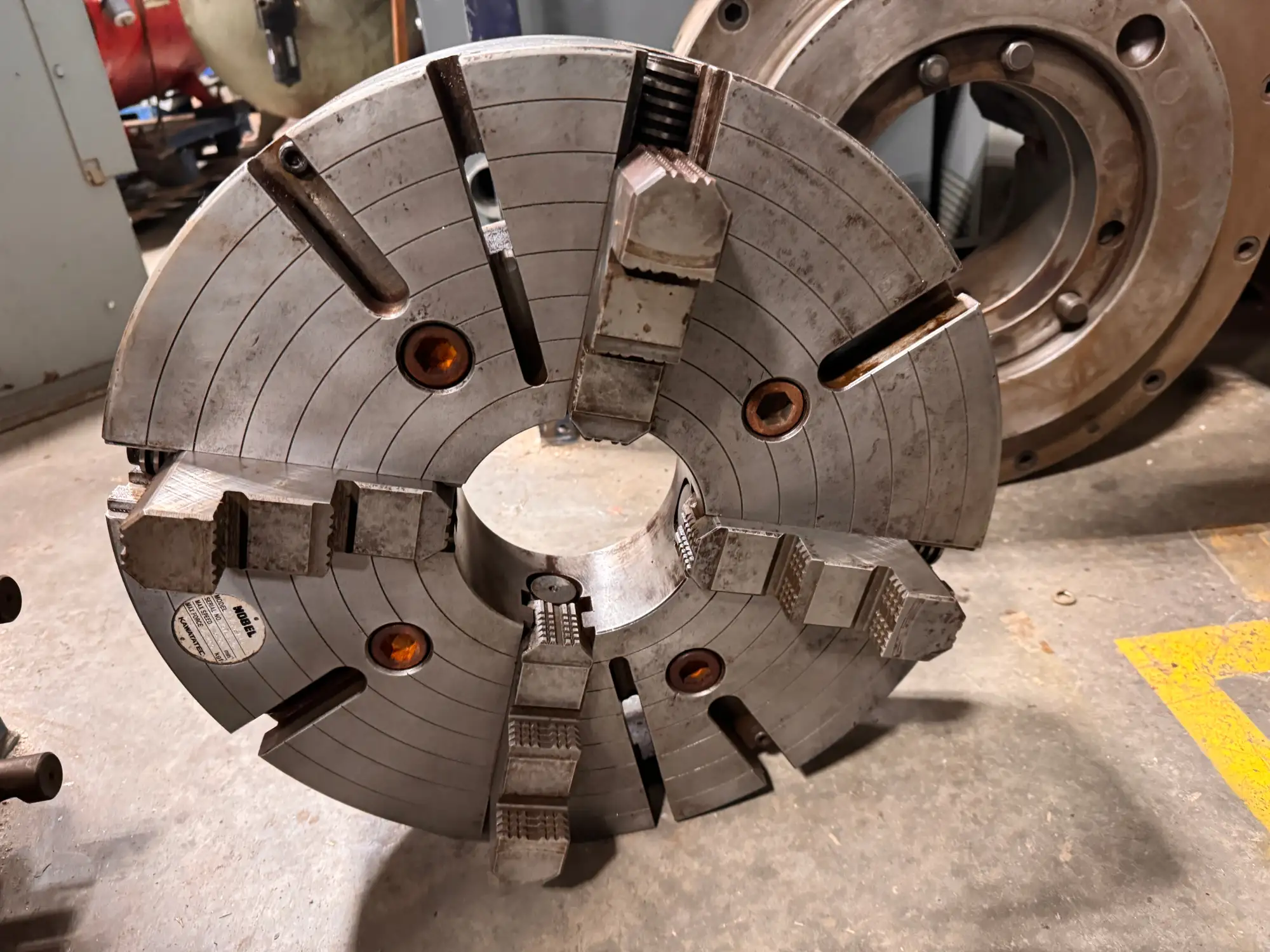4 Jaw Chuck - 18"