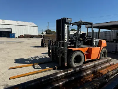USED DOOSAN D90S-5 DIESEL FORKLIFT