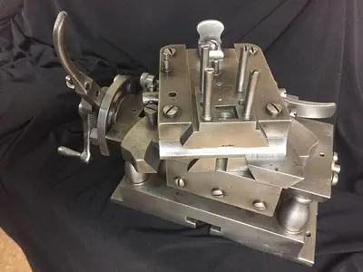 2795-385 RARE ANTIQUE ROSE ENGINE TURNING MACHINE GUILLOCHE RADIUS TOOL SLIDE