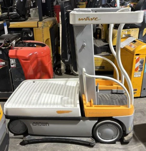 Used 2010 CROWN WAV50-118 Scissor Lifters Pennsylvania US | National Lift Equipment #1381309
