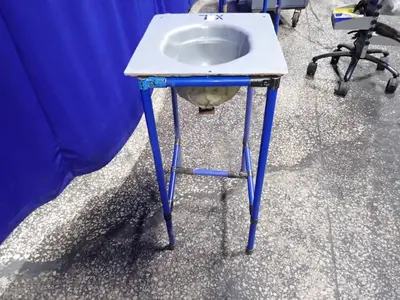 12" X 12" X 8" Workstation