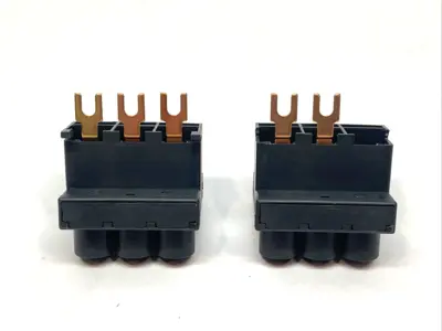 Used Schneider Electric 3‑Pole Line Terminal Block 63A 690V LOT OF 2 Circuit Breaker Parts Michigan US | Maverick Industrial Sales #1401775