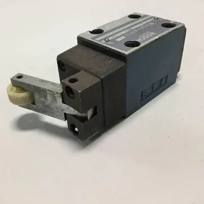 Used BOSCH 0 810 090 109 Relays & Switches Michigan US | Ideal Machinery #1269703