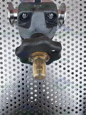 USED ITT PURE FLO 1-316L-RA15MAX-CWP150 DIAPHRAGM VALVE W/ 1" SANITARY FITTING