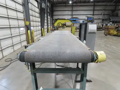 Hytrol 28"x 10' 11" Slider Bed Conveyor 24"Belt 460V 3PH Variable Speed 62"H
