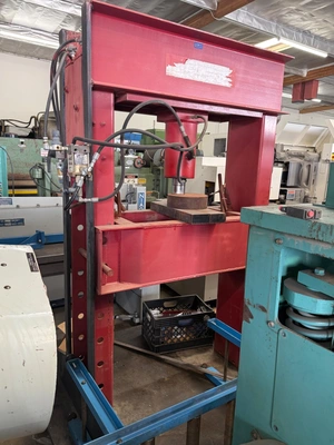 UNKNOWN 150 Ton PRESSES, HYDRAULIC | Wheeler Machinery Sales (1)
