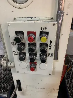USED DAKE 918-527