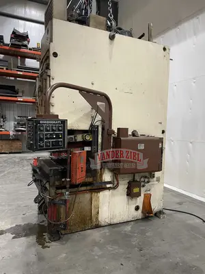 Used CINCINNATI 175-OBS Gap Frame (OBS) Presses Michigan US | Vander Ziel Machinery Sales #483337