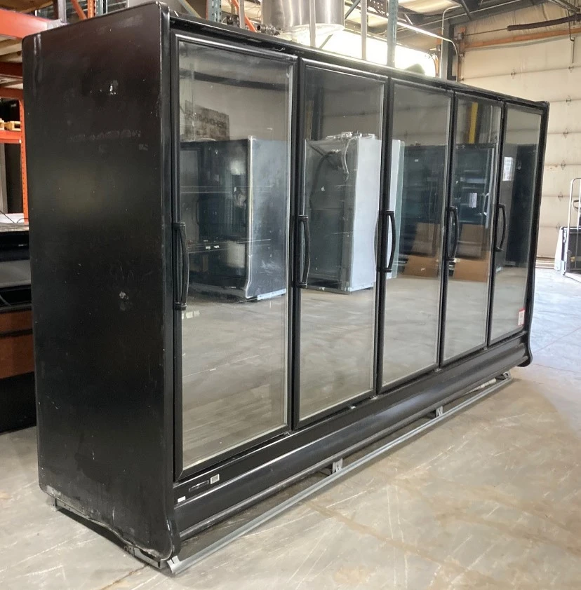 142-0429 Hill Phoenix ONRZH5 Remote 5 Door Freezer Case