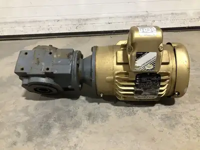 Boston Gear SF842BR-40K-B7 1HP Gear Drive Speed Reducer 40:1 1530lb-in 3 PH