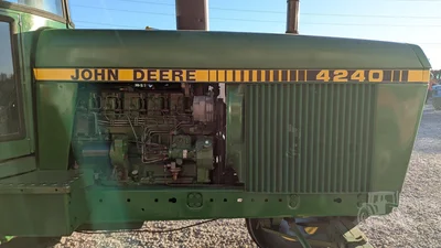 USED 1979 JOHN DEERE 4240