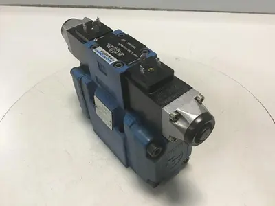 USED REXROTH 4WE6J53/AG24NZ4 MANIFOLD
