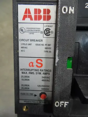 ABB UXAB 727131 R 103 Circuit Breaker 20 Amps 480VAC Used