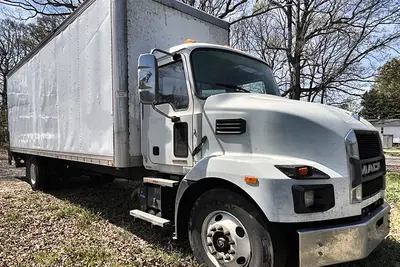 Used 2024 MACK MD6 Box trucks North Carolina US | Proxy Equipment #1388565