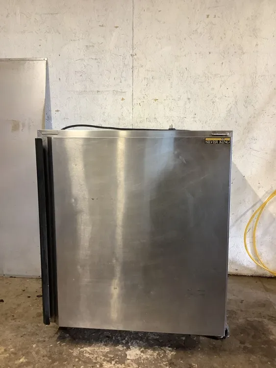 Used _UNKNOWN_ DEFF-27SD-1-BK2 Refrigerators | Grocery Equipment Sales #1066270