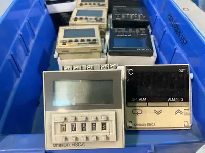 Used OMRON _UNKNOWN_ Counters/Timers Ohio US | HGR 24 #1345485