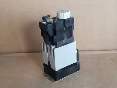 NEW SQUARE D 8501X040