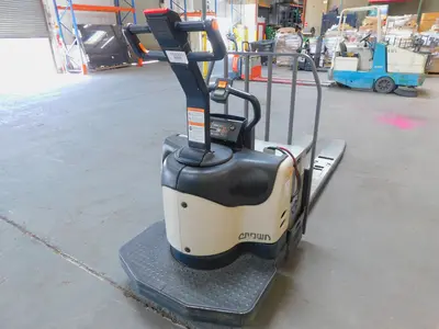 Used CROWN PE4500-60 Pallet Jacks Texas US | Aucto #1459875