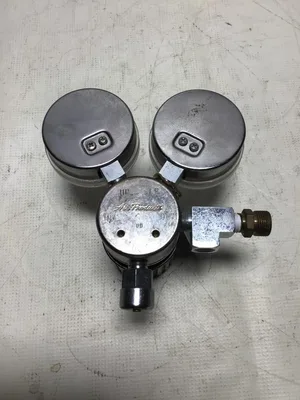 Air Products E11-E-A144D Gas Regulator With Gauges