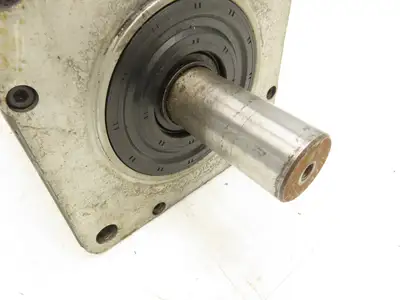 Fanuc A06B-0142-B076 AC Servo Motor 2.1kW 186v 3Ph 2000RPM Encoder A8600360T211