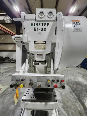 USED MINSTER B1-32 FIXED BASE