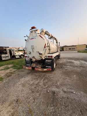 2017 Transway Liquid Vacuum Truck DOT Industrial Vac | VacSource (4)