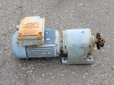 Used SEW R40DT80N4 Motors (misc) British Columbia CA | Lenmark #247709