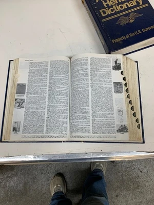 2- American Heritage College Dictionary Houghton Mifflin Company,Boston
